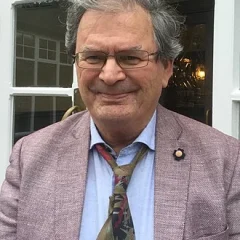 Gabriel Rosenstock height profile photo