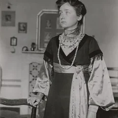 Gabriele Münter height profile photo