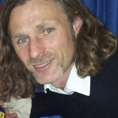 Gareth Ainsworth height profile photo