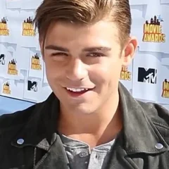 Garrett Clayton height profile photo