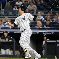 Gary Sánchez height profile photo