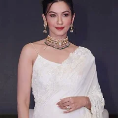 Gauahar Khan height profile photo