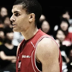 Gavin Edwards (basketball) height profile photo