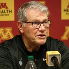 Geno Auriemma height profile photo