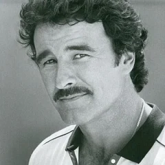 Geoffrey Scott (actor) height profile photo