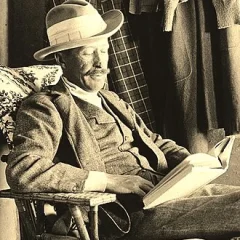 George Herbert, 5th Earl of Carnarvon height profile photo