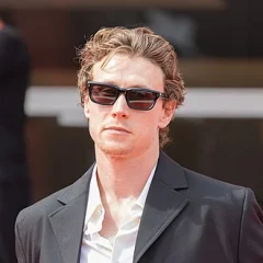 George MacKay (actor) height profile photo