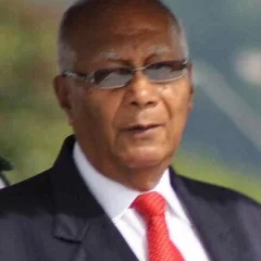 George Maxwell Richards height profile photo