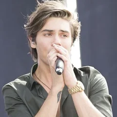 George Shelley (singer) height profile photo