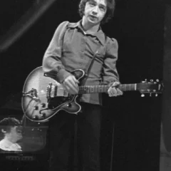 George Young (rock musician) height profile photo