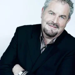 Gerry Kelly (broadcaster) height profile photo
