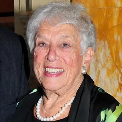 Gert Boyle height profile photo