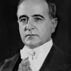 Getúlio Vargas height profile photo
