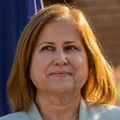 Ghazala Hashmi height profile photo