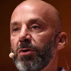 Gianluca Vialli height profile photo