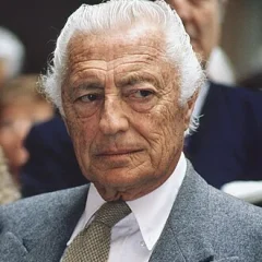 Gianni Agnelli height profile photo