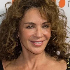 Giannina Facio height profile photo