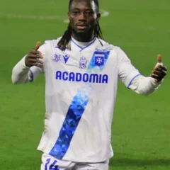 Gideon Mensah (footballer, born 1998) height profile photo
