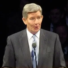 Gifford Nielsen height profile photo