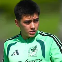 Gilberto Mora (footballer, born 2008) height profile photo