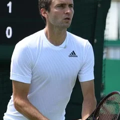 Gilles Simon height profile photo