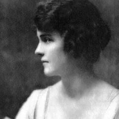 Ginevra King height profile photo