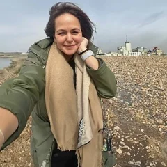 Giovanna Fletcher height profile photo