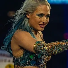 Giulia (wrestler) height profile photo