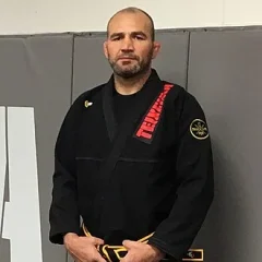 Glover Teixeira height profile photo