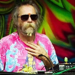Goa Gil height profile photo