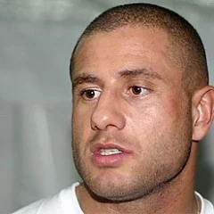 Gökhan Saki height profile photo
