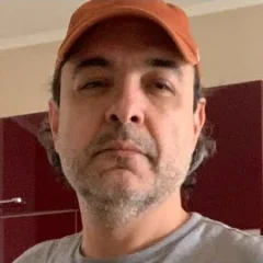 Gonzalo Lira height profile photo