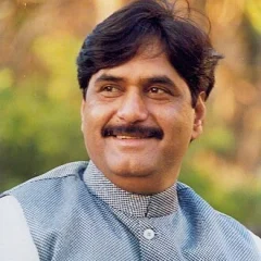 Gopinath Munde height profile photo