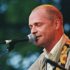 Gord Downie height profile photo