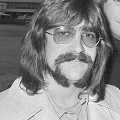Graeme Edge height profile photo