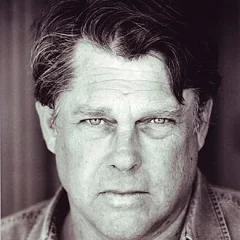 Graham Beckel height profile photo