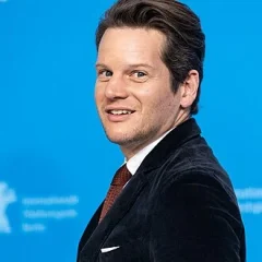 Graham Moore (writer) height profile photo