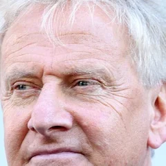 Graham Russell height profile photo