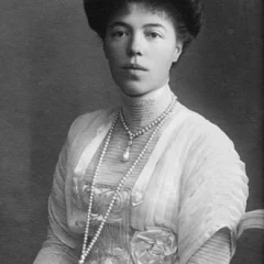 Grand Duchess Olga Alexandrovna of Russia height profile photo
