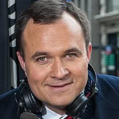 Greg Kelly height profile photo