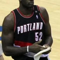 Greg Oden height profile photo