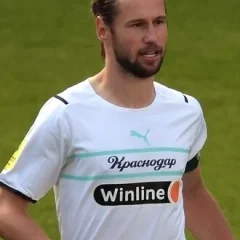 Grzegorz Krychowiak height profile photo
