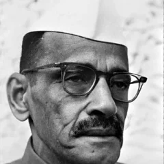 Gulzarilal Nanda height profile photo