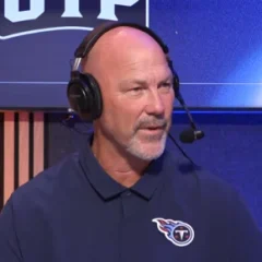 Gus Bradley height profile photo