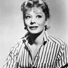 Gwen Verdon height profile photo