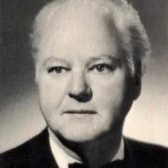H. L. Hunt height profile photo