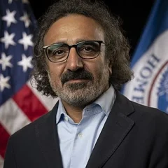 Hamdi Ulukaya height profile photo