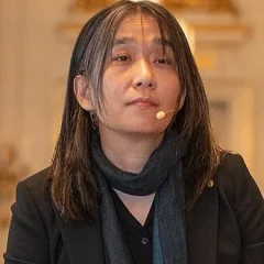 Han Kang height profile photo