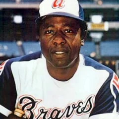 Hank Aaron height profile photo