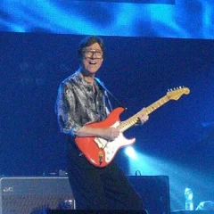 Hank Marvin height profile photo